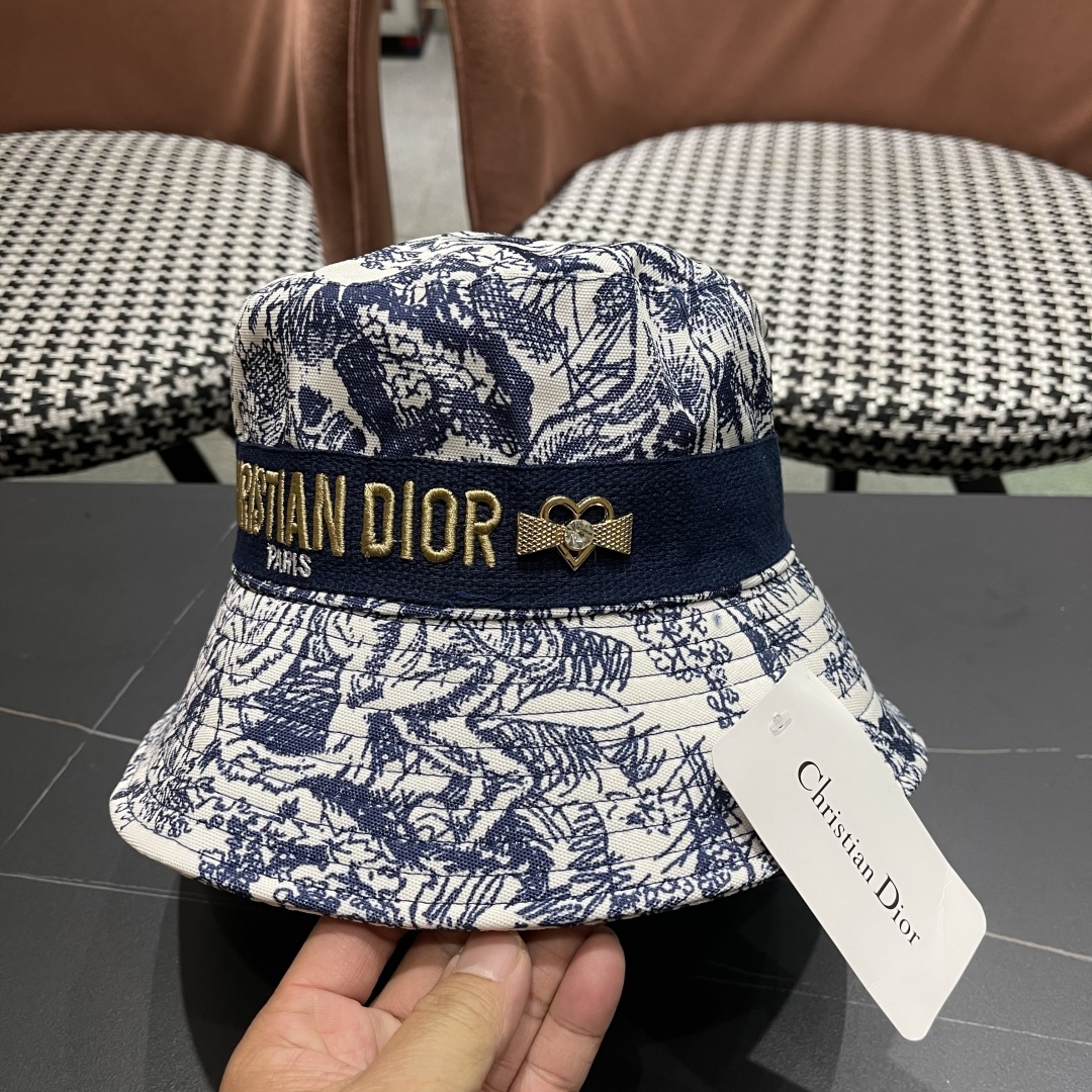  原单品质  迪奥DIOR】2025官网同步上线 韩版新款英式运动款重工定制款11原单品质 男女通用渔夫