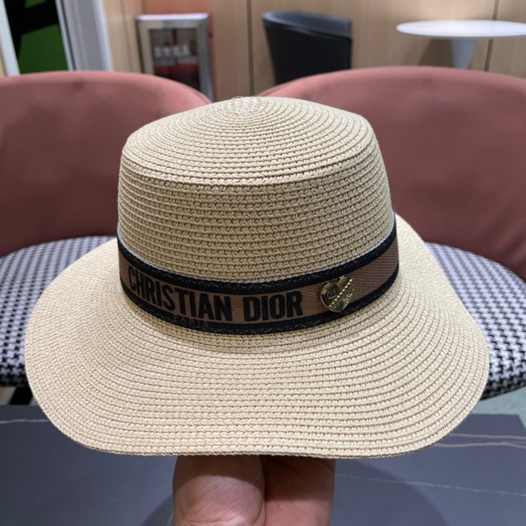  Dior迪奥官方款草帽，高密度制作，一顶超级有品位的草帽了~出街首选小仙女🧚人手必备 头围57cm