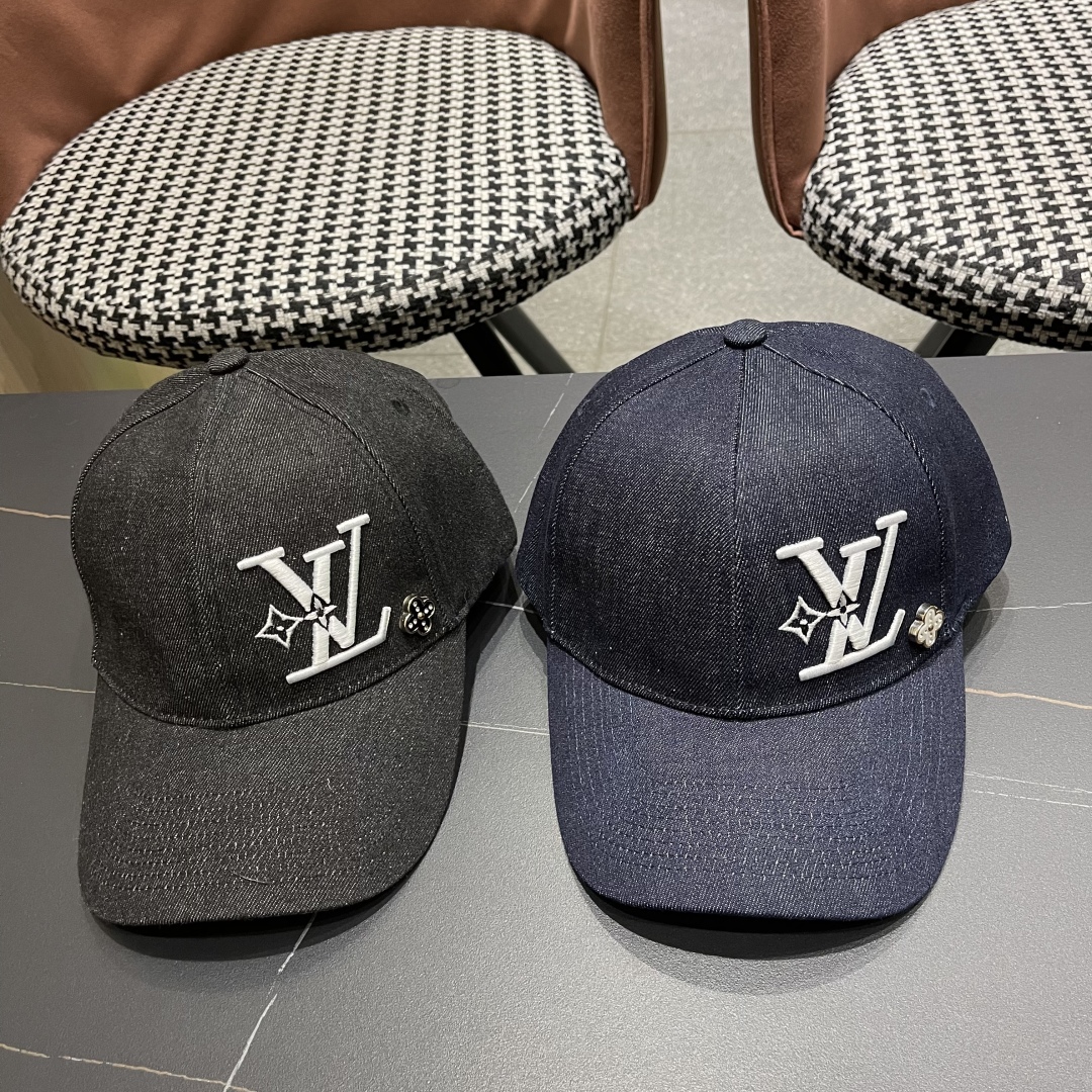  LV(路易威登)新款原单棒球帽，LV刺绣，专柜11开模订制，原版帆布面料+头层牛皮，精细刺绣！质量超赞