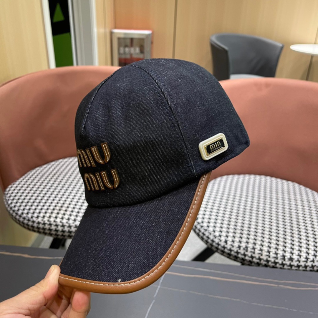  谬谬miumiu2025原单棒球帽，正品开模订制，原版做工细致，时尚帅气质量超赞！