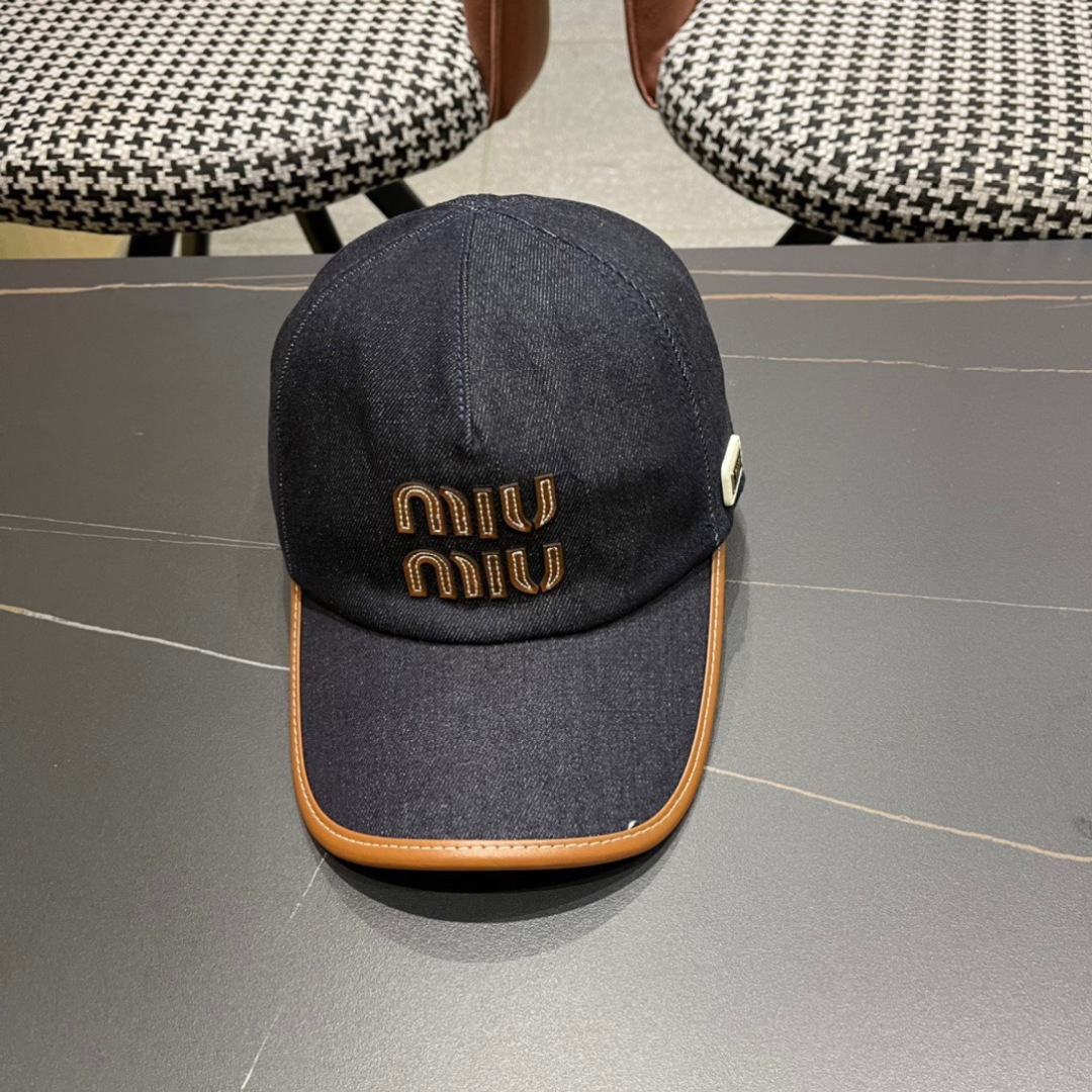  谬谬miumiu2025原单棒球帽，正品开模订制，原版做工细致，时尚帅气质量超赞！
