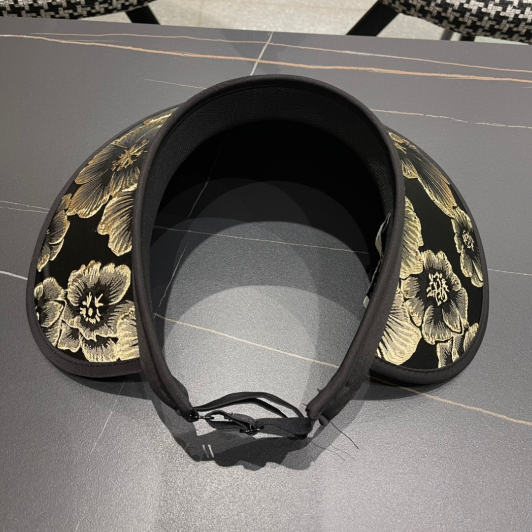  balenciaga 巴黎世家 2025新款空顶帽图画设计，版型正！
黑胶防紫外线，夏季必入！