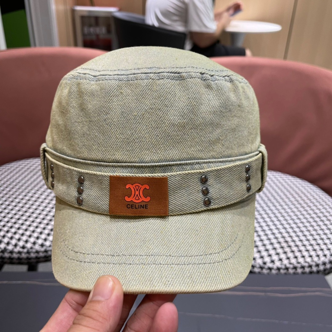 。Celine 赛琳春季新款军贝雷帽是鸭舌牛仔贝雷帽 进口材质笔挺舒展 整体爽朗有书卷气👍👍