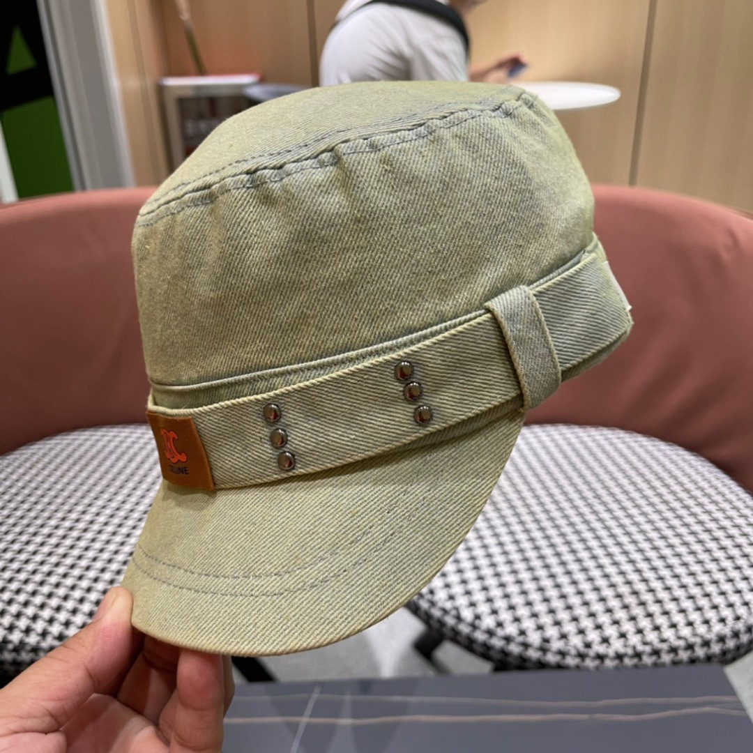 。Celine 赛琳春季新款军贝雷帽是鸭舌牛仔贝雷帽 进口材质笔挺舒展 整体爽朗有书卷气👍👍