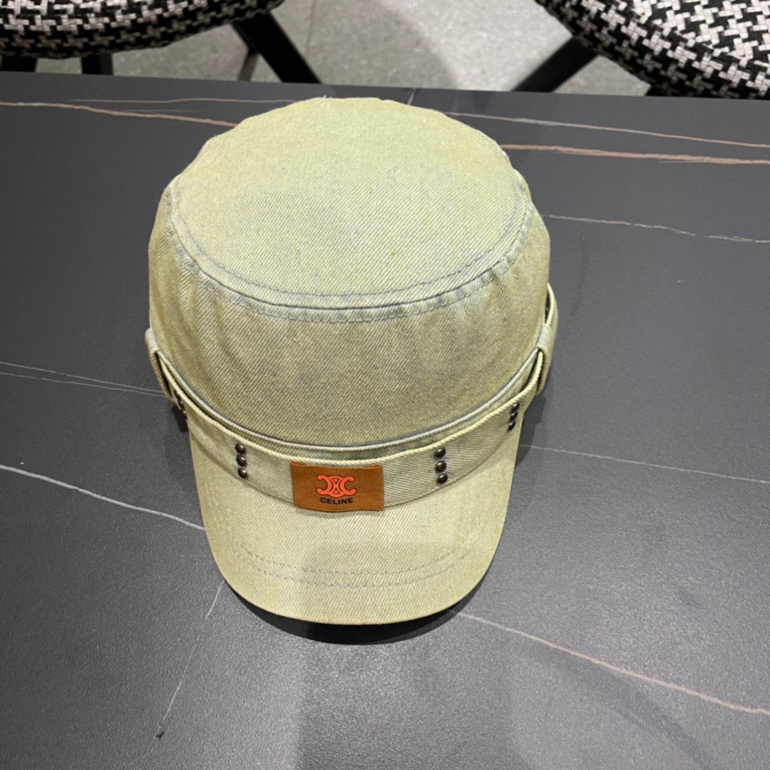 。Celine 赛琳春季新款军贝雷帽是鸭舌牛仔贝雷帽 进口材质笔挺舒展 整体爽朗有书卷气👍👍
