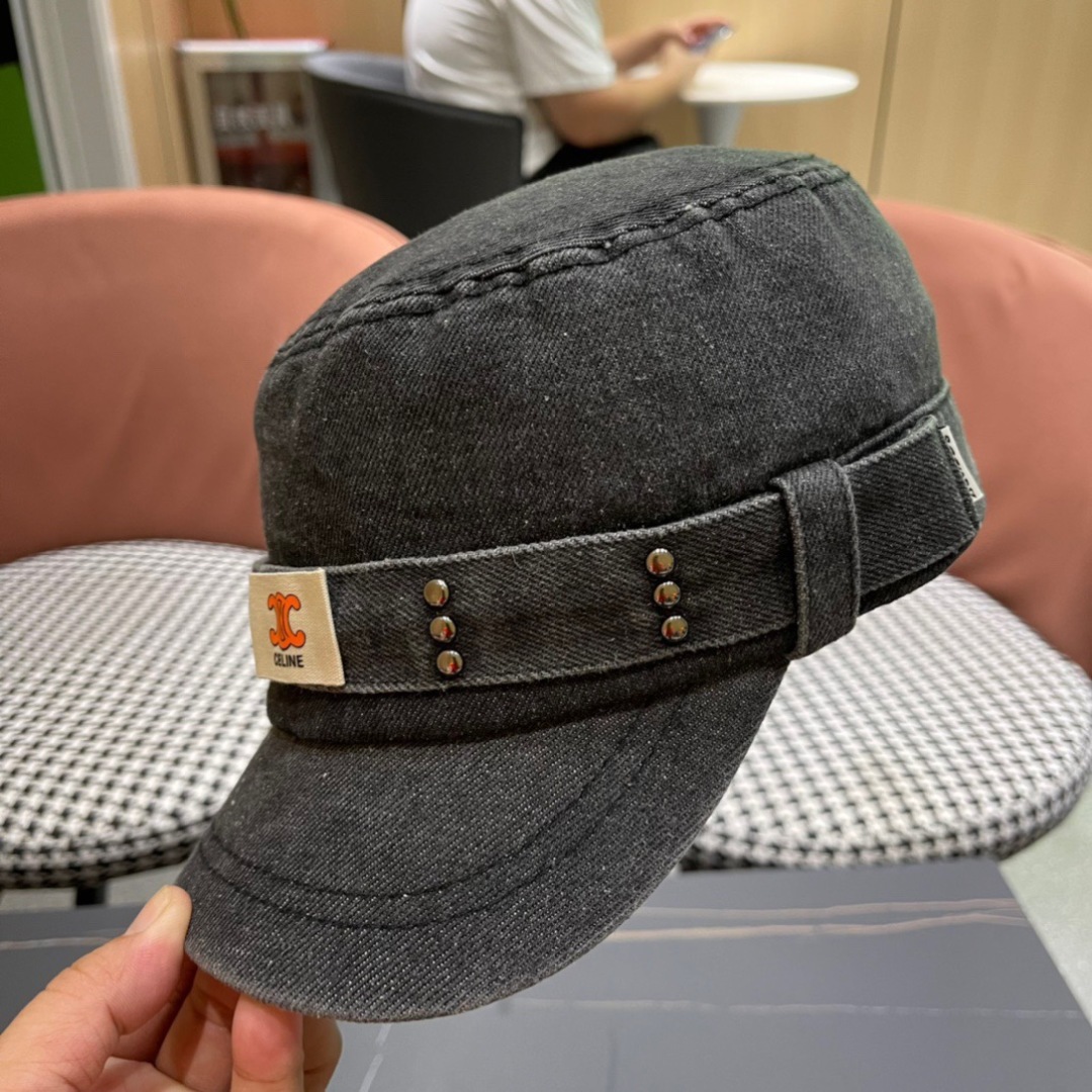 。Celine 赛琳春季新款军贝雷帽是鸭舌牛仔贝雷帽 进口材质笔挺舒展 整体爽朗有书卷气👍👍
