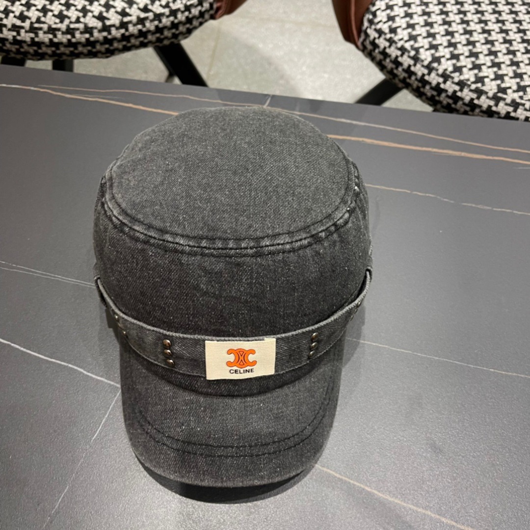 。Celine 赛琳春季新款军贝雷帽是鸭舌牛仔贝雷帽 进口材质笔挺舒展 整体爽朗有书卷气👍👍