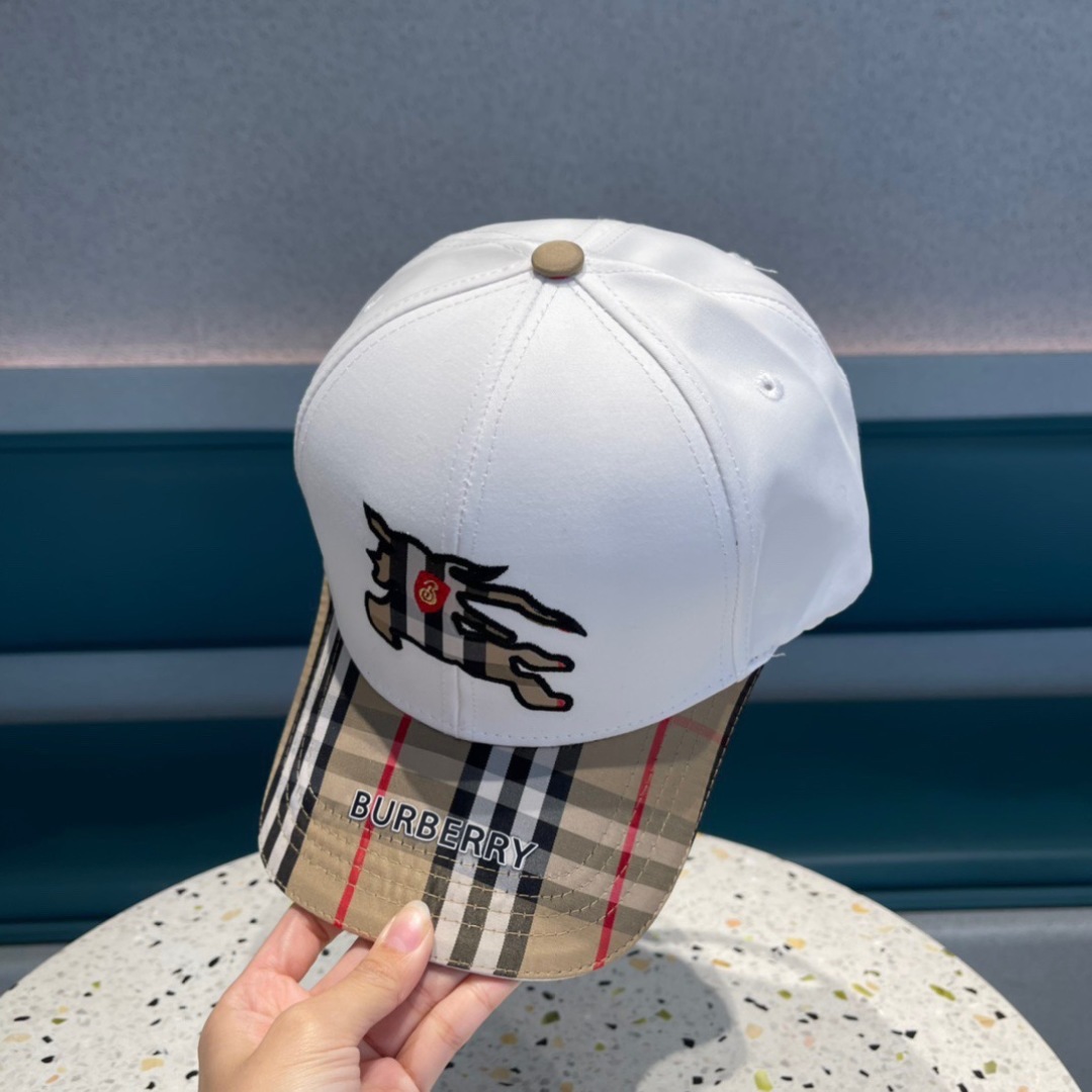  巴宝莉Burberry 春夏原单棒球帽，经典BT格子原单新品，超喜欢🥰自留的棒球帽哦
