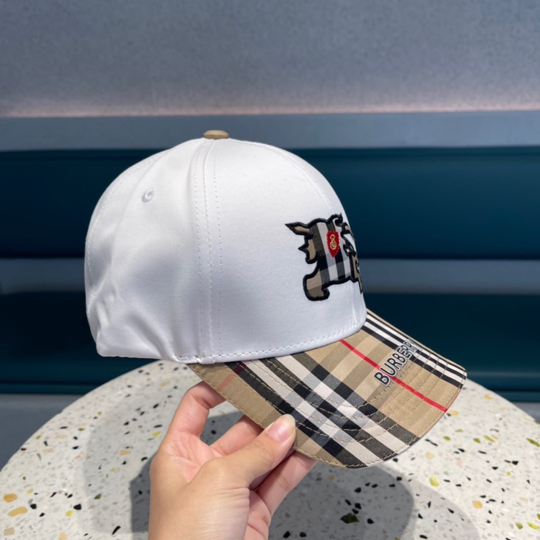  巴宝莉Burberry 春夏原单棒球帽，经典BT格子原单新品，超喜欢🥰自留的棒球帽哦