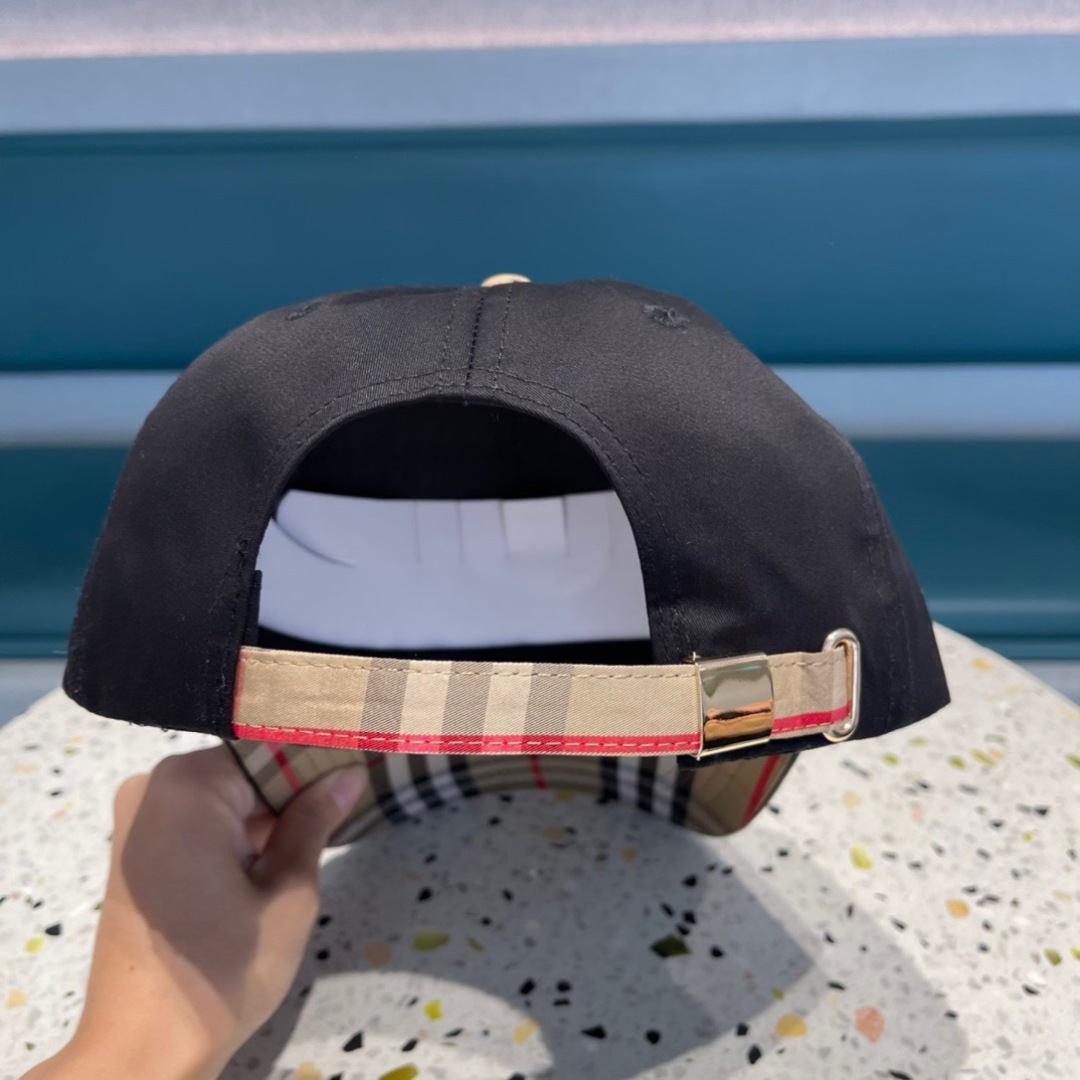  巴宝莉Burberry 春夏原单棒球帽，经典BT格子原单新品，超喜欢🥰自留的棒球帽哦