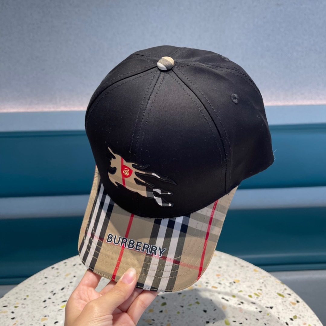  巴宝莉Burberry 春夏原单棒球帽，经典BT格子原单新品，超喜欢🥰自留的棒球帽哦