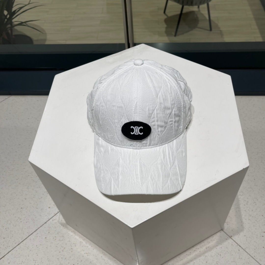 【Celine赛琳】新款简约款棒球帽，新款出货，大牌款超好搭配，赶紧入手！