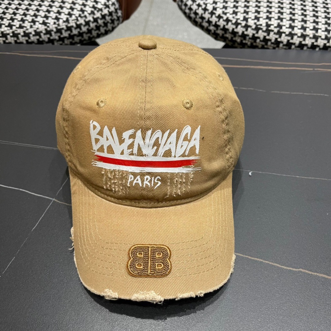  BALENCIAGA巴黎世家新款画画棒球帽，很酷的色系，男女佩戴都有不同style，巴黎粉必入款！