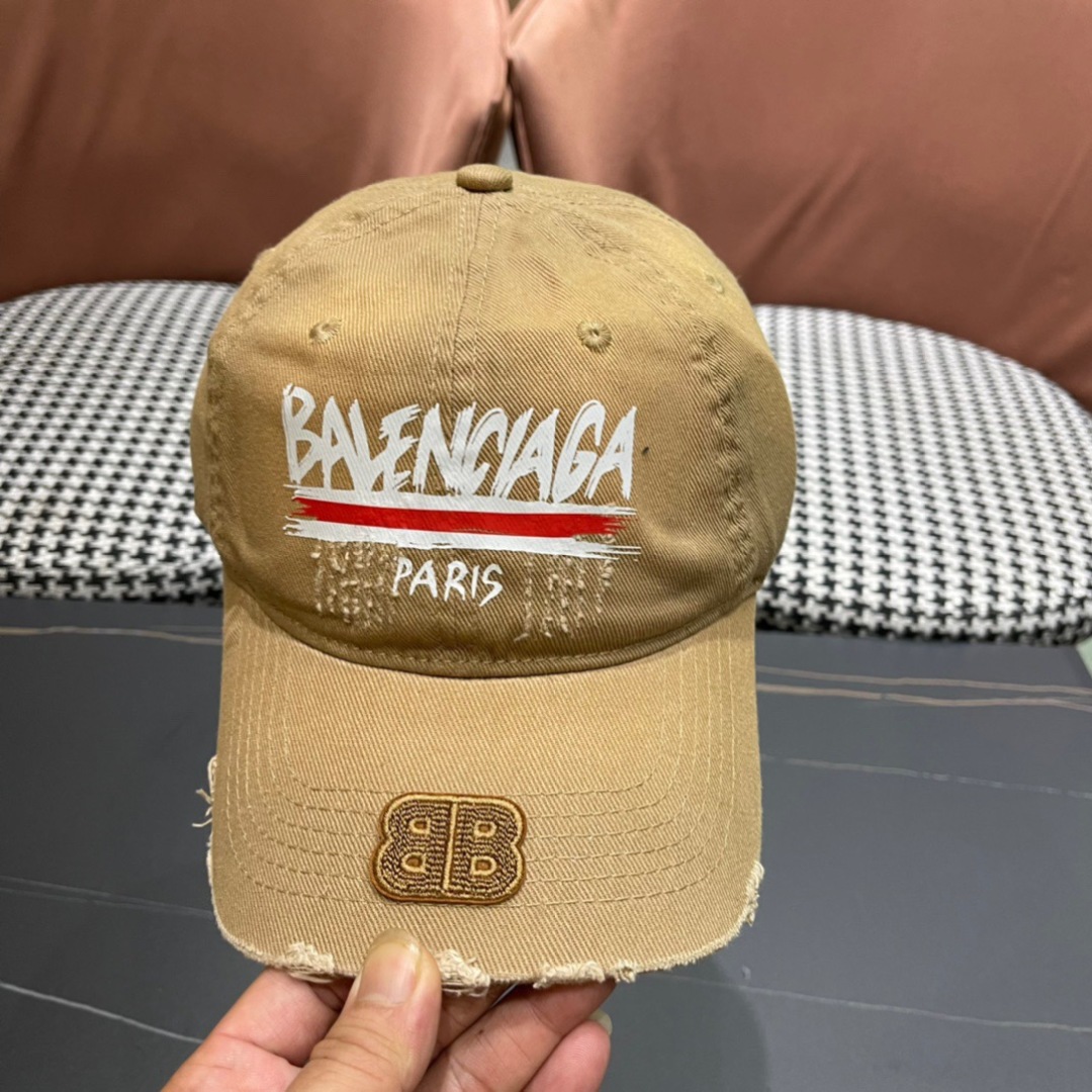  BALENCIAGA巴黎世家新款画画棒球帽，很酷的色系，男女佩戴都有不同style，巴黎粉必入款！