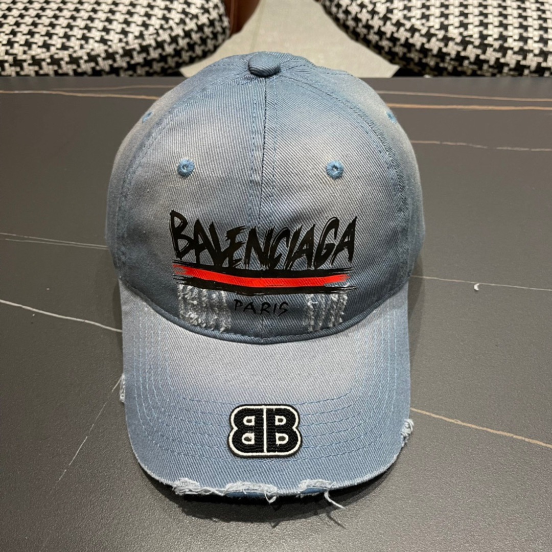 BALENCIAGA巴黎世家新款画画棒球帽，很酷的色系，男女佩戴都有不同style，巴黎粉必入款！