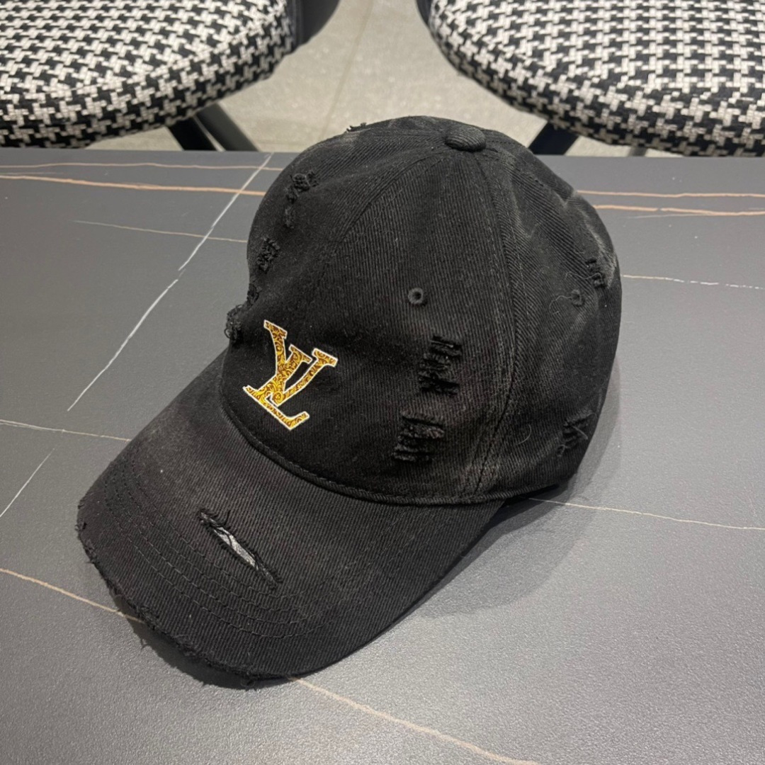 
路易威登破洞棒球帽🧢
LV新款真的太好看了手感和质感都超棒的
可盐可甜