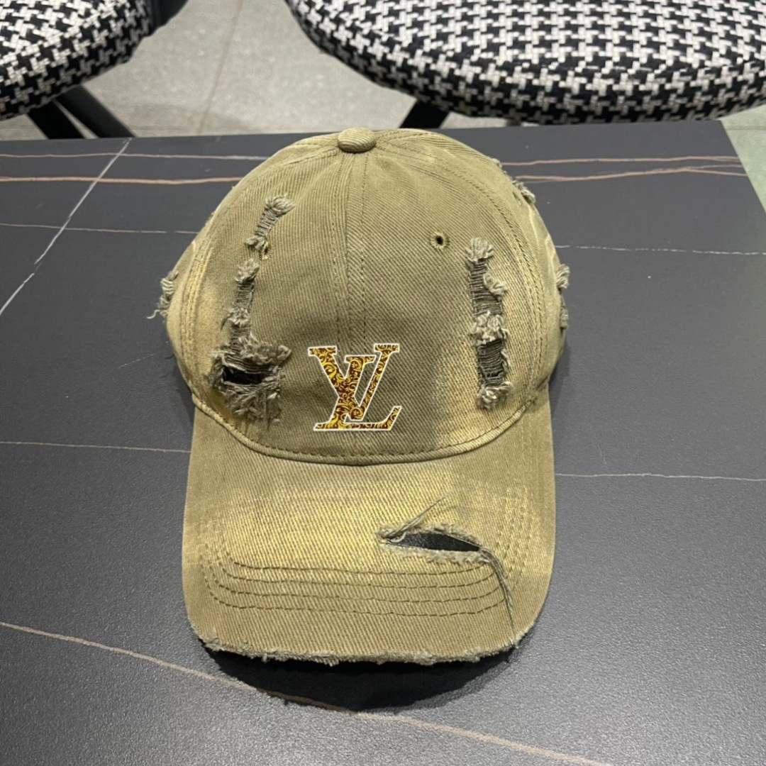 
路易威登破洞棒球帽🧢
LV新款真的太好看了手感和质感都超棒的
可盐可甜