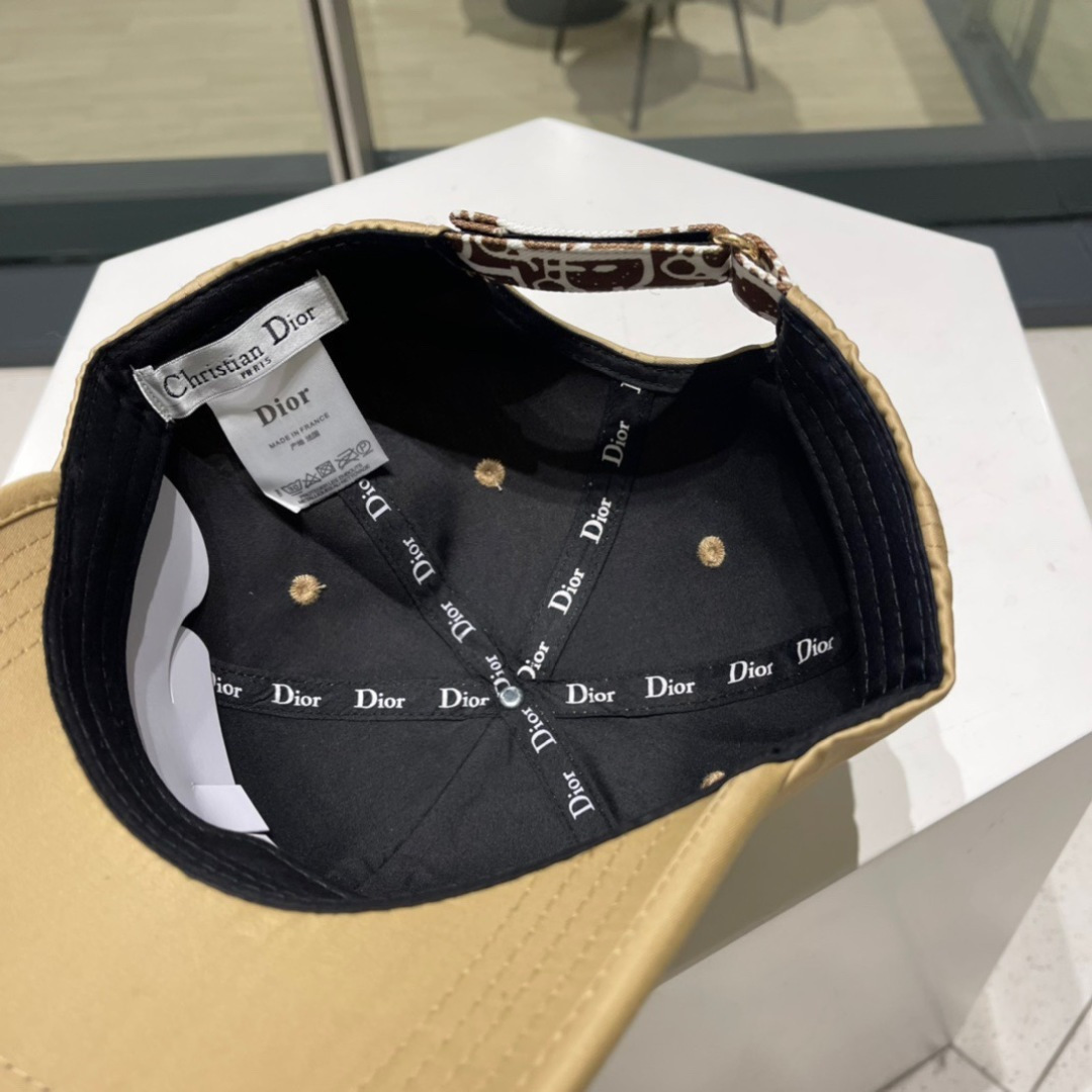 【DIOR迪奥】2023新款拼色棒球帽，新款出货，大牌款超好搭配，赶紧入手！