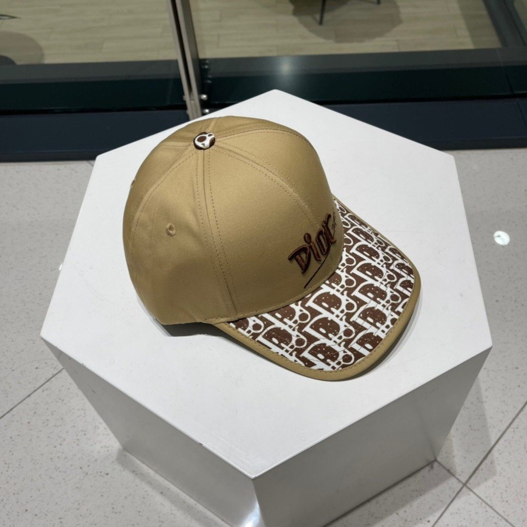 【DIOR迪奥】2023新款拼色棒球帽，新款出货，大牌款超好搭配，赶紧入手！