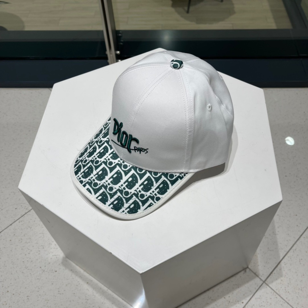 【DIOR迪奥】2023新款拼色棒球帽，新款出货，大牌款超好搭配，赶紧入手！