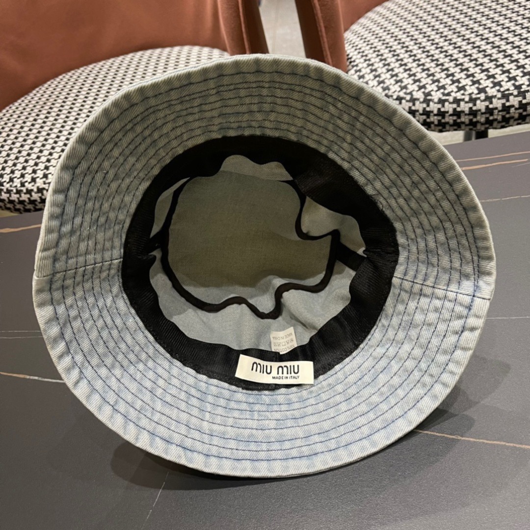  谬谬2024新款牛仔渔夫帽大牌高级十感足！简约尚时风，高质品，尊享品质感！