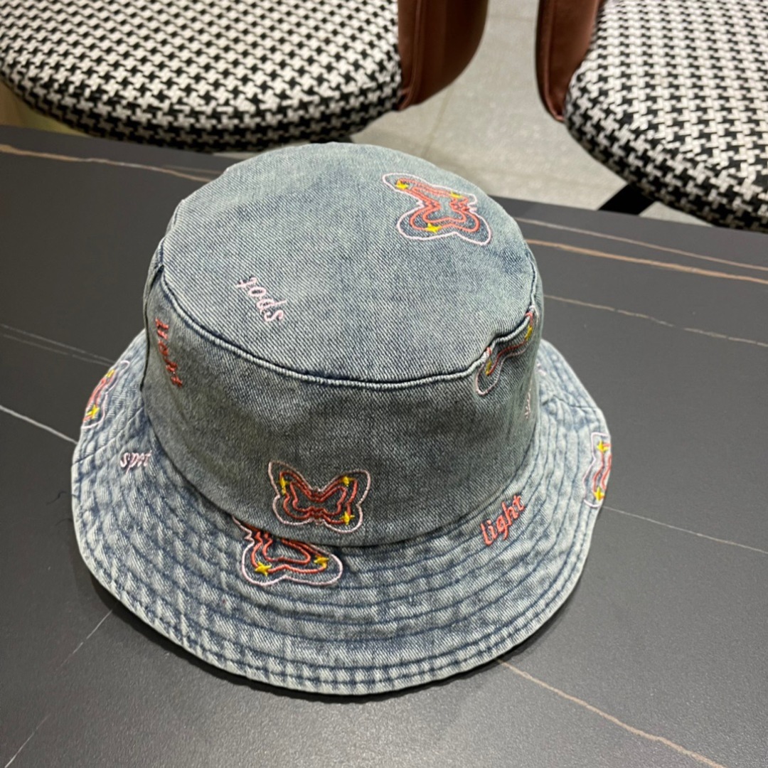  Moncler蒙口2024新款牛仔渔夫帽，经典流行款，质量超赞，