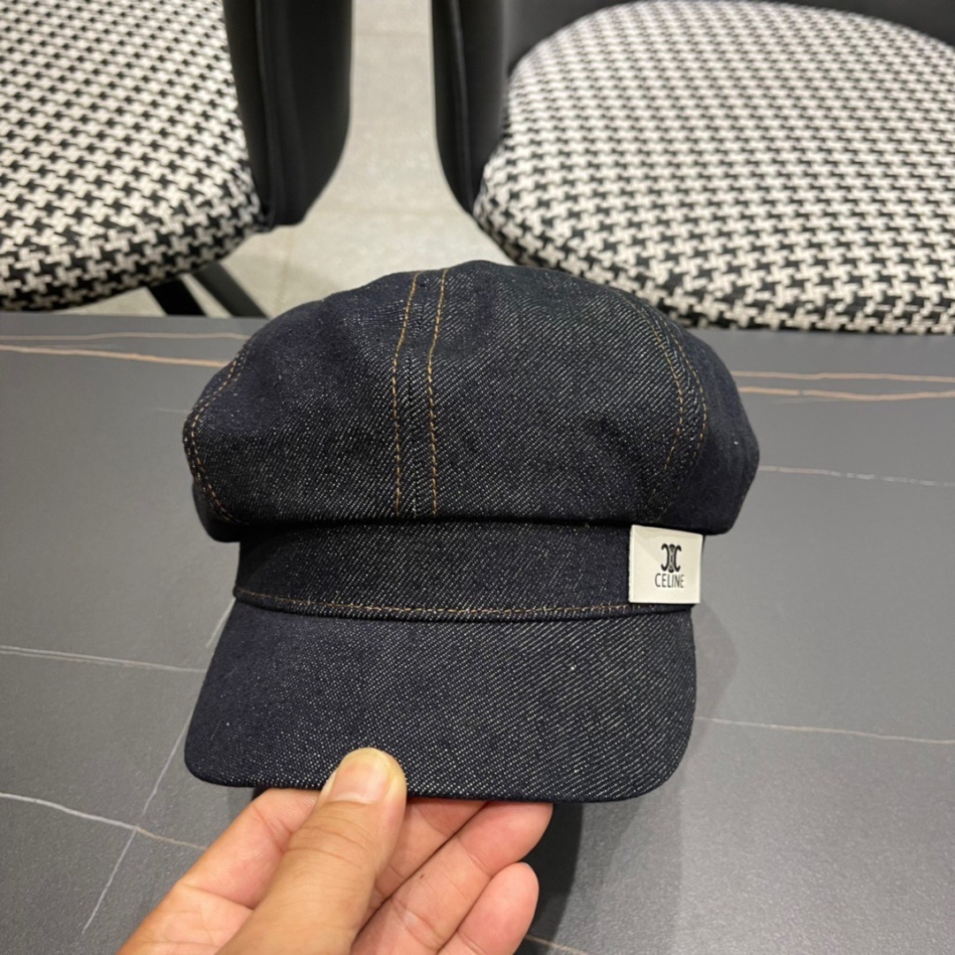 。Celine 赛琳新款军贝雷帽是鸭舌牛仔贝雷帽 进口材质笔挺舒展 整体爽朗有书卷气👍👍