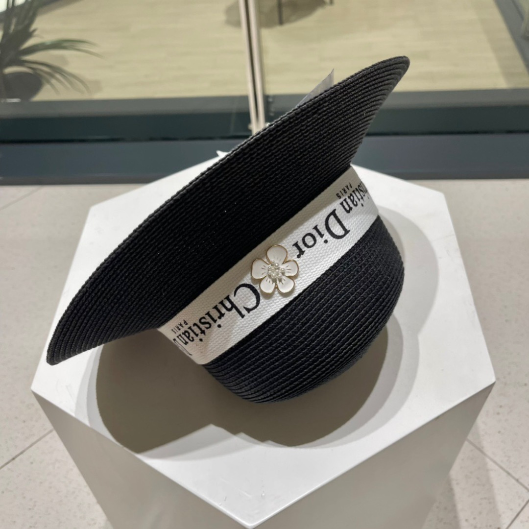 【DIOR迪奥】新款草编遮阳草帽盆帽🤩沙滩风，简约大方，百搭单品～出街首选，新款帽型超美腻，新品上架