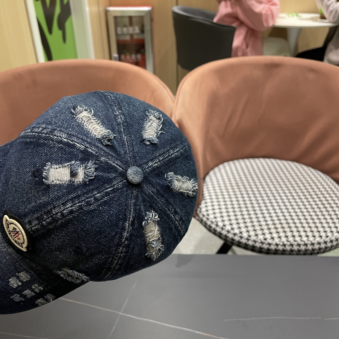 💛【MONCLER蒙口】2025新款简约大牌牛仔棒球帽，男女通用～简约百搭，