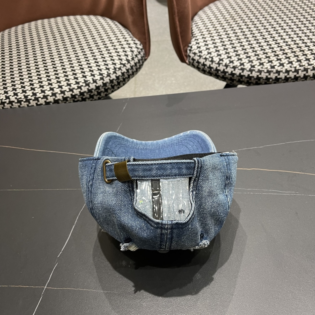 💛【MONCLER蒙口】2025新款简约大牌牛仔棒球帽，男女通用～简约百搭，