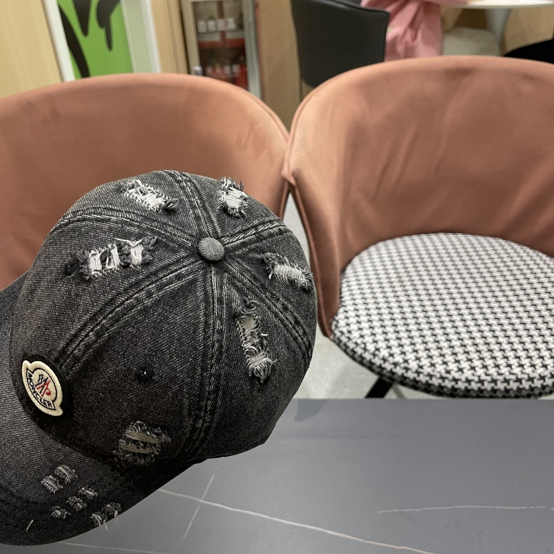 💛【MONCLER蒙口】2025新款简约大牌牛仔棒球帽，男女通用～简约百搭，
