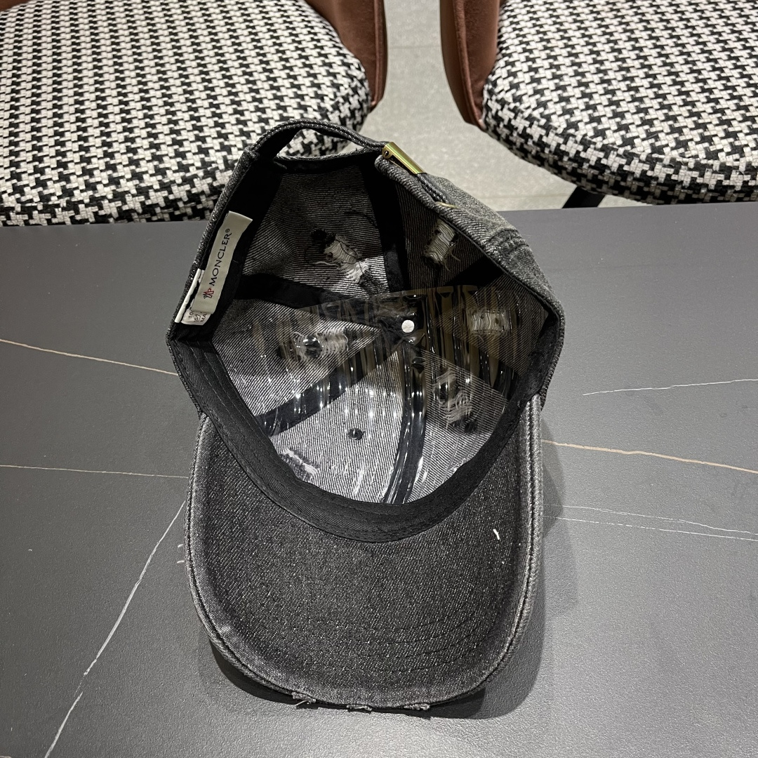 💛【MONCLER蒙口】2025新款简约大牌牛仔棒球帽，男女通用～简约百搭，