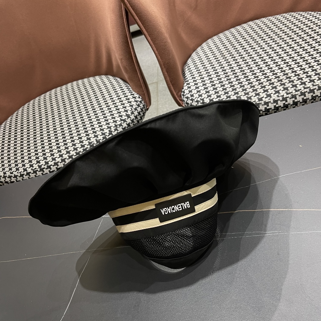 balenciaga 巴黎世家 夏季防晒帽大帽檐防紫外线可扎马尾
空顶遮阳帽出游海边太阳帽子女