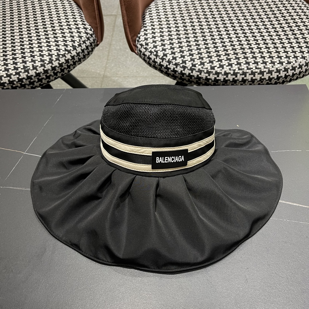 balenciaga 巴黎世家 夏季防晒帽大帽檐防紫外线可扎马尾
空顶遮阳帽出游海边太阳帽子女