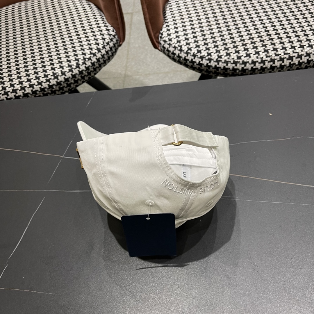  LV(路易威登)新款原单棒球帽，专柜11开模订制，原厂订制面料纯轻盈透气！质量超赞，基础头围56，贴片