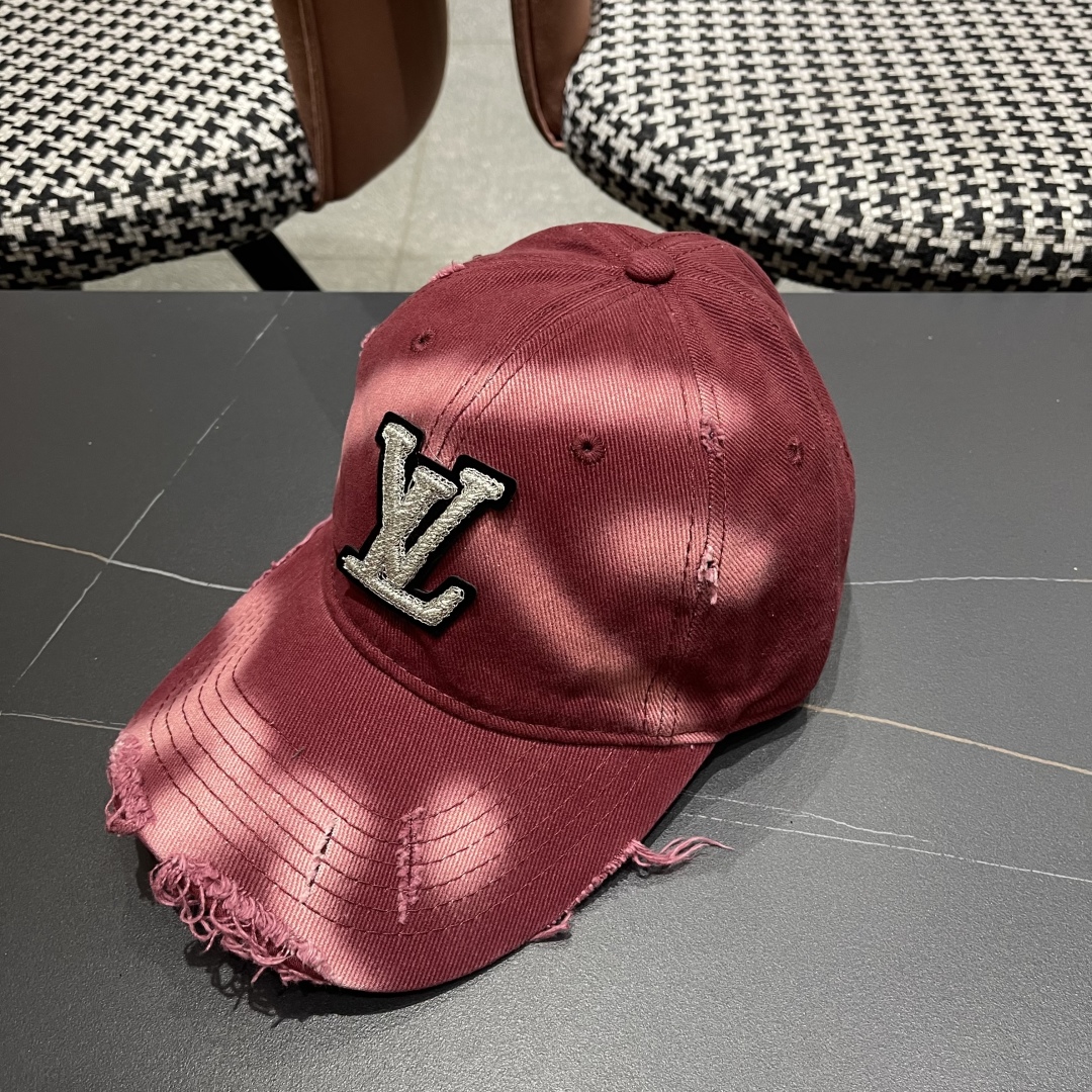  LV路易威登棒球帽  轻盈透气。完美版型，对格精准无误，原厂品质，独家实物拍摄，男女适用