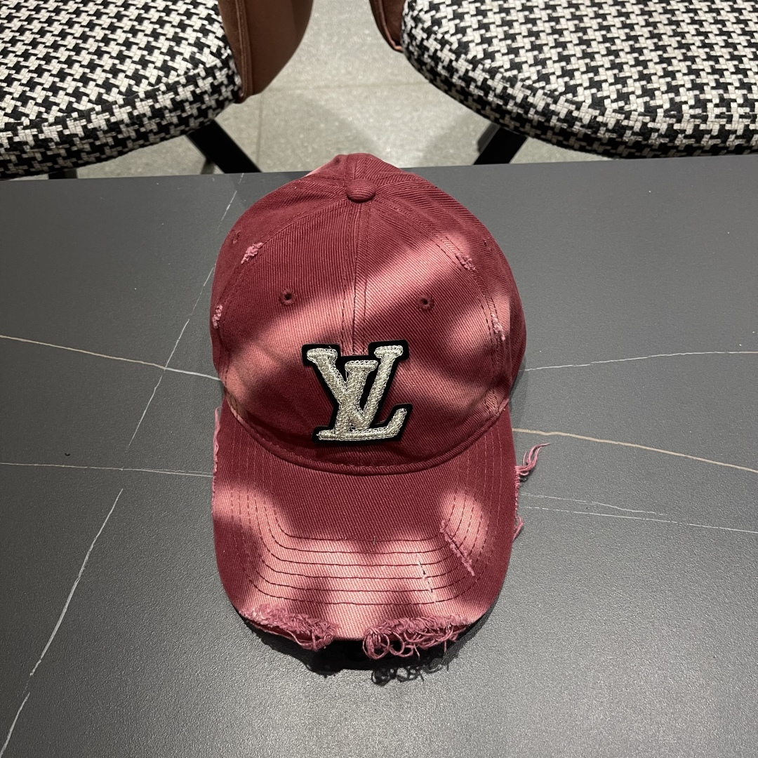  LV路易威登棒球帽  轻盈透气。完美版型，对格精准无误，原厂品质，独家实物拍摄，男女适用