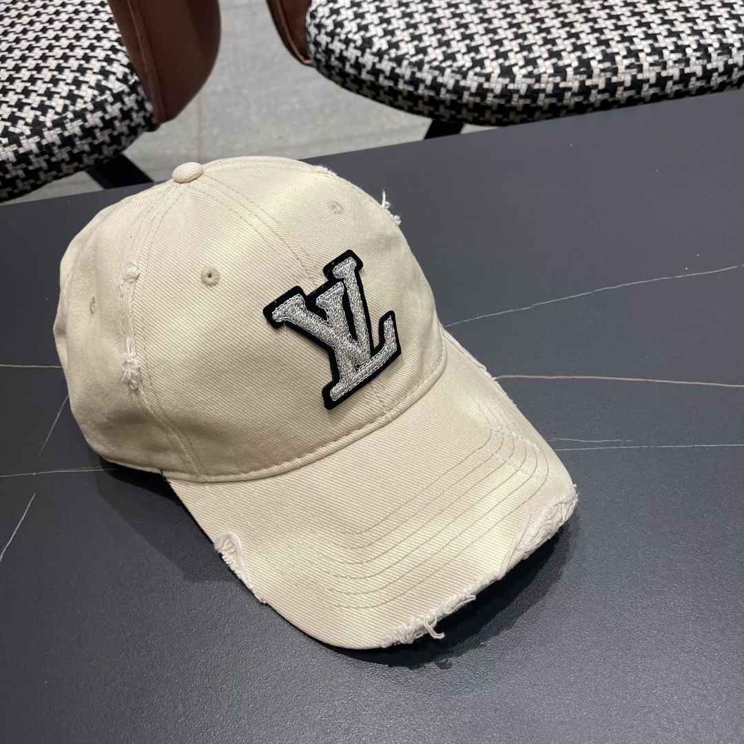  LV路易威登棒球帽  轻盈透气。完美版型，对格精准无误，原厂品质，独家实物拍摄，男女适用