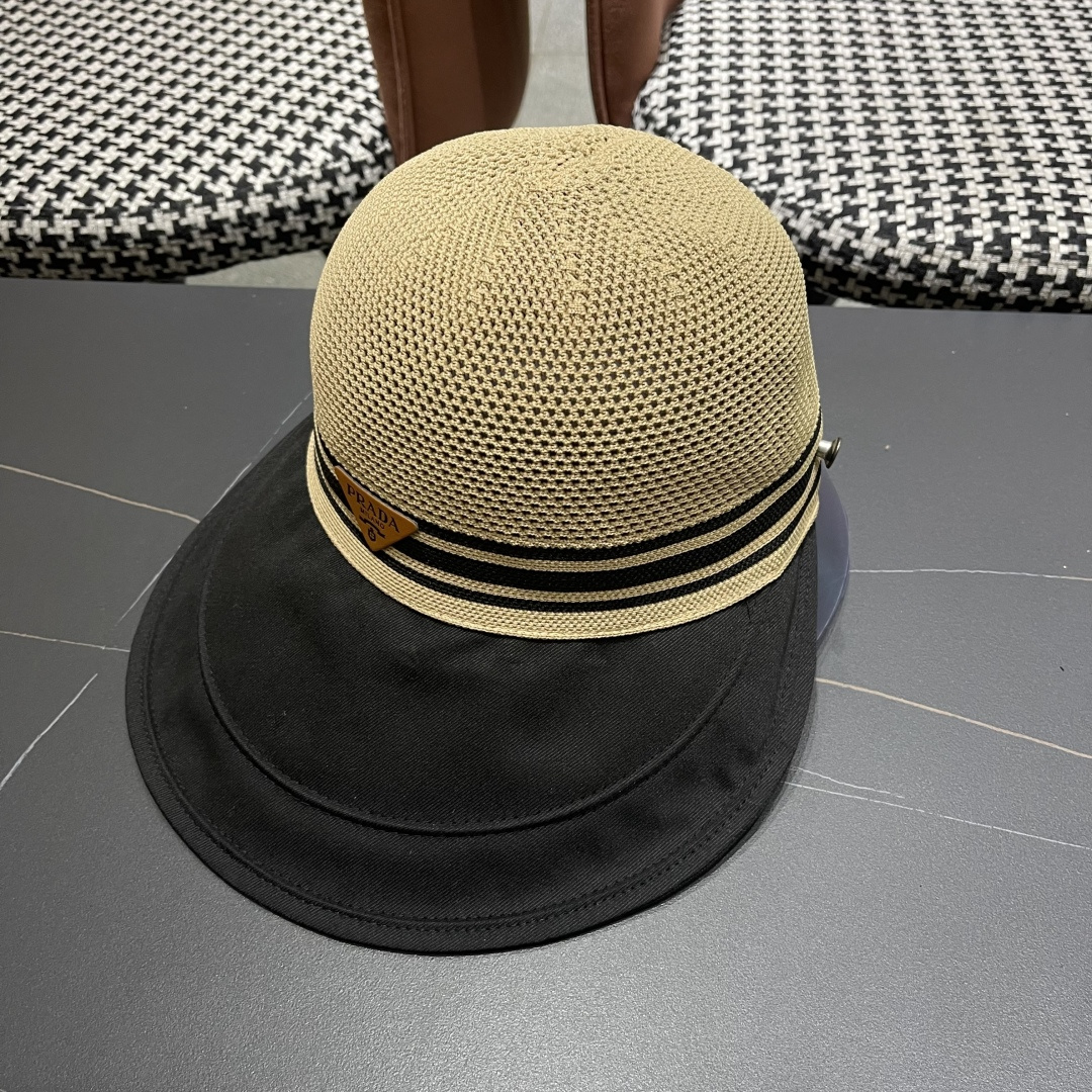 Prada普拉达宽檐鸭舌帽子女夏季大帽檐编织韩版渔夫帽百
搭款透气网眼防晒帽子