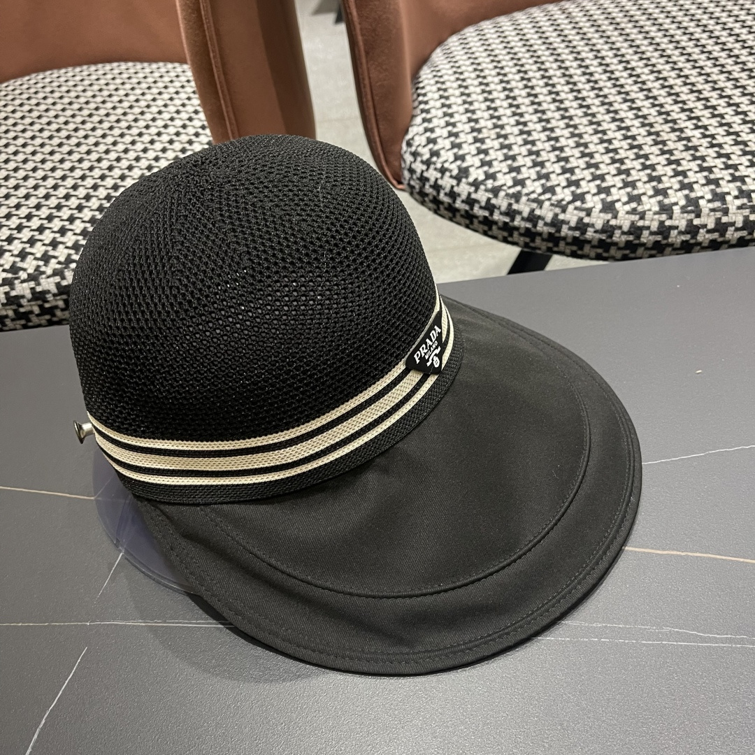  Prada普拉达宽檐鸭舌帽子女夏季大帽檐编织韩版渔夫帽百
搭款透气网眼防晒帽子