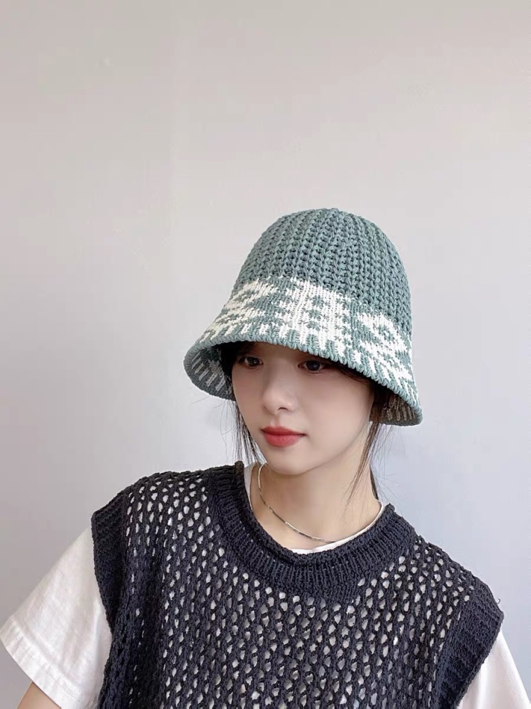 NO:227463,Chanel Chanel Japanese color-blocking retro diamond plaid sun-shaded knitted hat for women spring and summer Korean style versatile appearance face small non-faced bucket hat trendy hat straw hat fisherman hat baseball hat, hat, chanel, chanel, espadrilles, hats19860909香奈儿Chanel日系拼色复古菱形格遮阳针织帽女春夏韩版百搭显 脸小素颜水桶帽潮帽子草帽渔夫帽棒球帽,帽子,chanel,chanel,espadrilles,hats,hat