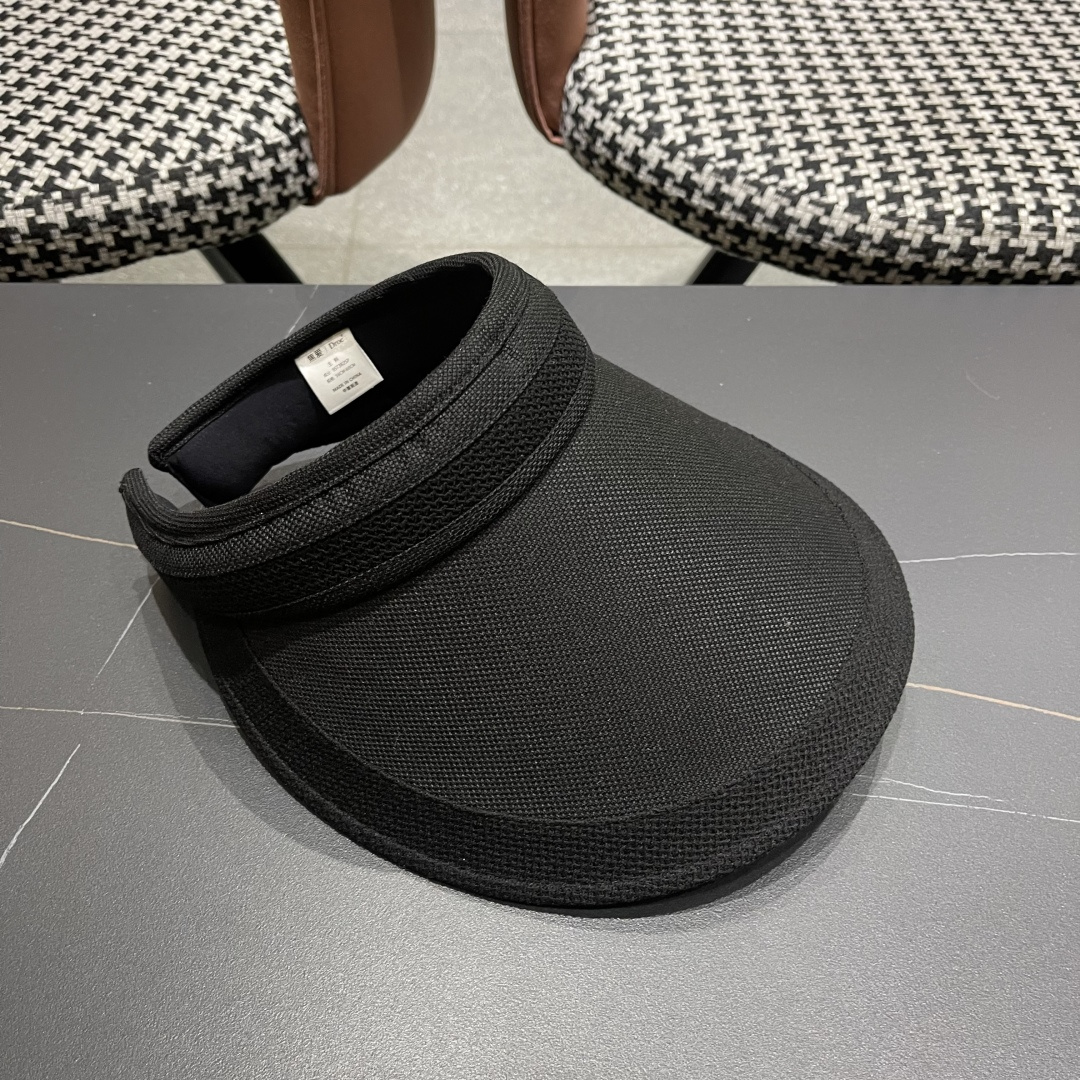  Lv 路易威登2025新款仿麻发箍式遮阳空顶帽春夏季户外防晒帽防紫外线
韩版大帽檐显脸小