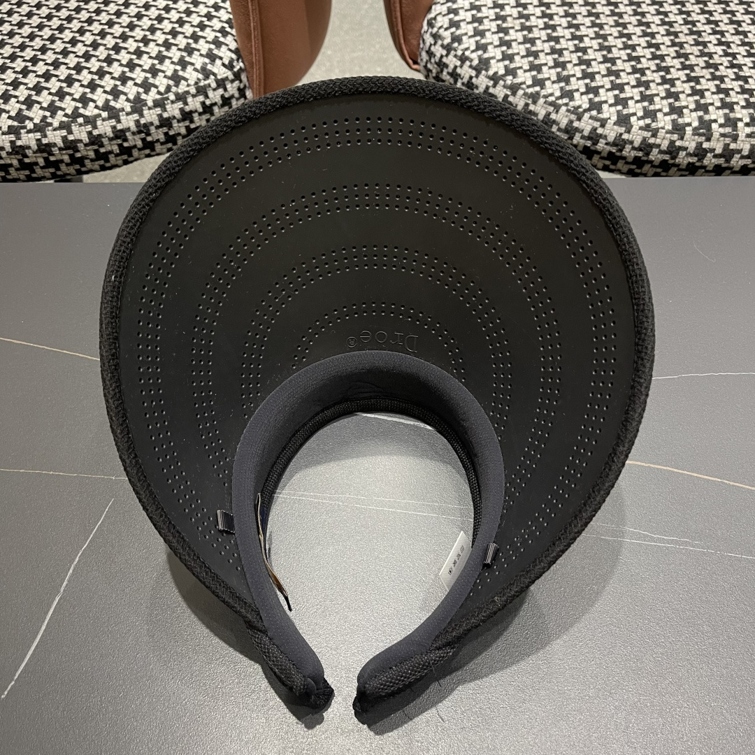  Lv 路易威登2025新款仿麻发箍式遮阳空顶帽春夏季户外防晒帽防紫外线
韩版大帽檐显脸小