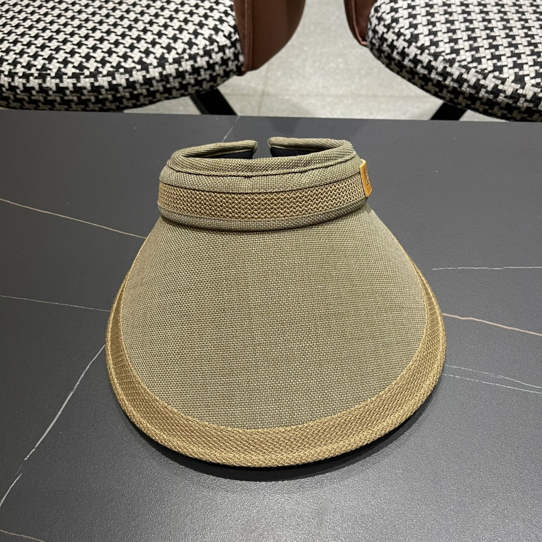  Lv 路易威登2025新款仿麻发箍式遮阳空顶帽春夏季户外防晒帽防紫外线
韩版大帽檐显脸小