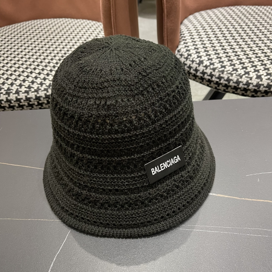  BALENCIAGA 巴黎世家日系百搭针织镂空渔夫帽子女春夏季2025新款透气遮阳防晒帽子