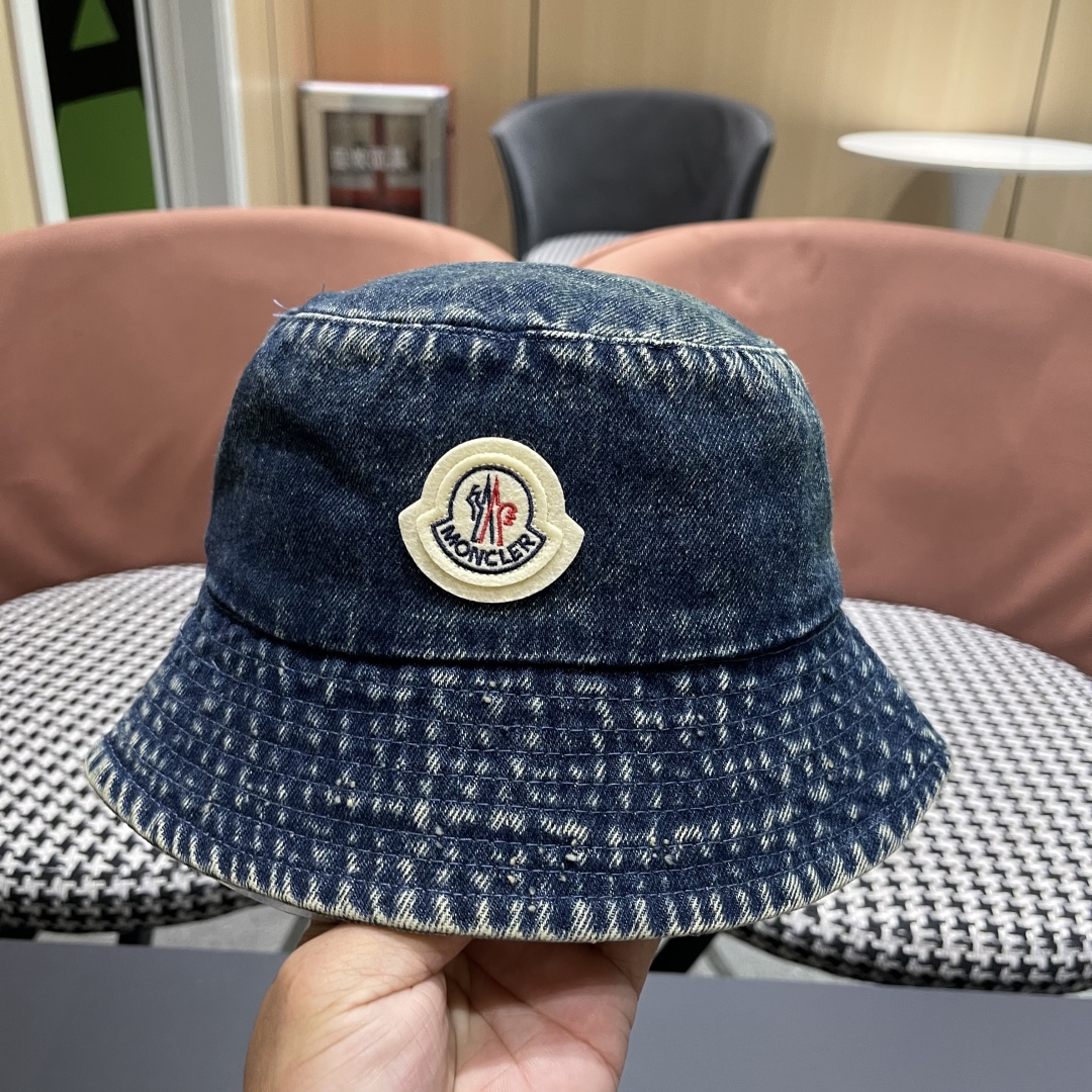  Moncler蒙口2025新款牛仔渔夫帽，经典流行款，质量超赞，