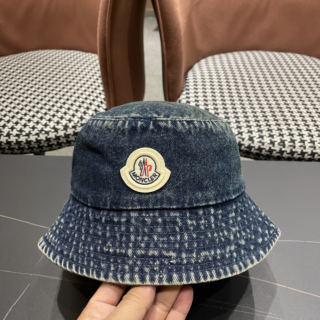  Moncler蒙口2025新款牛仔渔夫帽，经典流行款，质量超赞，