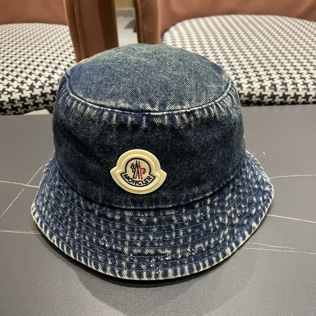  Moncler蒙口2025新款牛仔渔夫帽，经典流行款，质量超赞，
