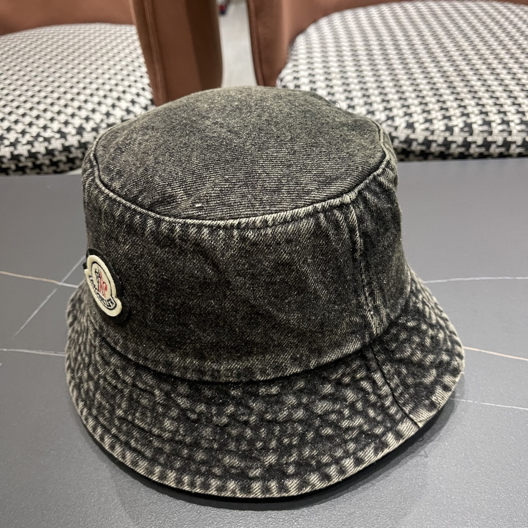  Moncler蒙口2025新款牛仔渔夫帽，经典流行款，质量超赞，