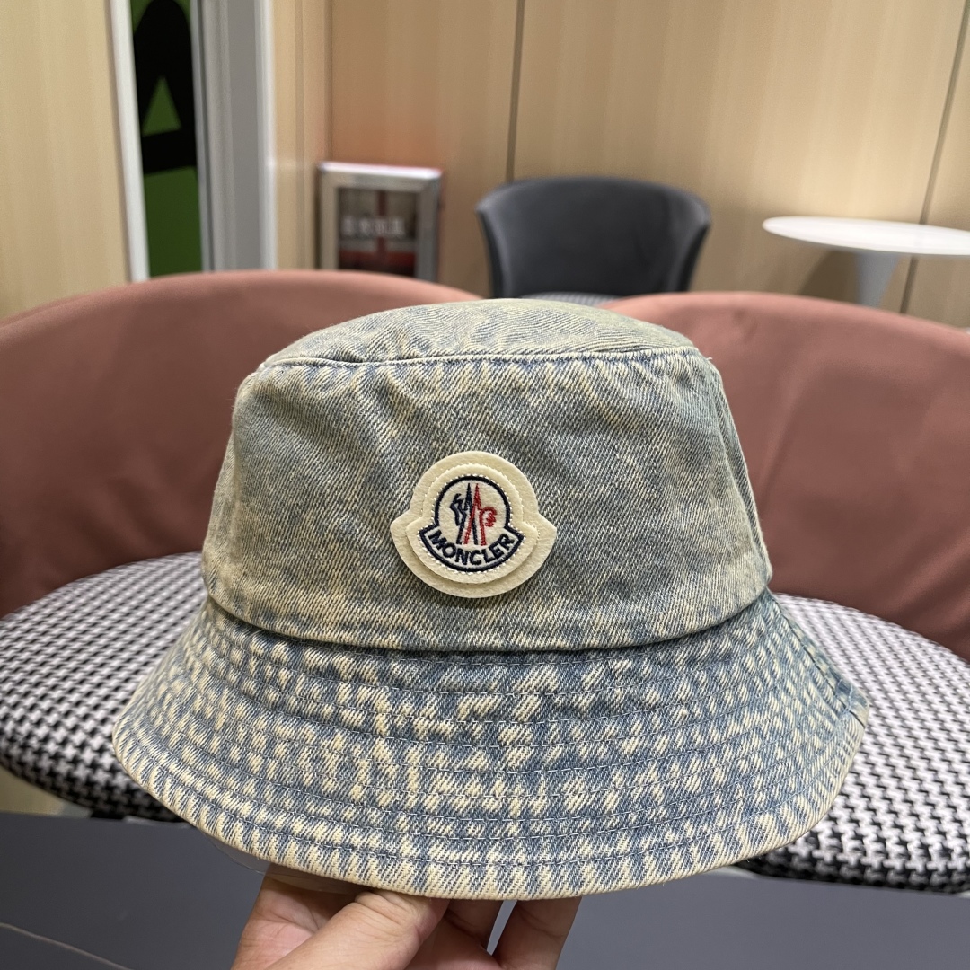  Moncler蒙口2025新款牛仔渔夫帽，经典流行款，质量超赞，